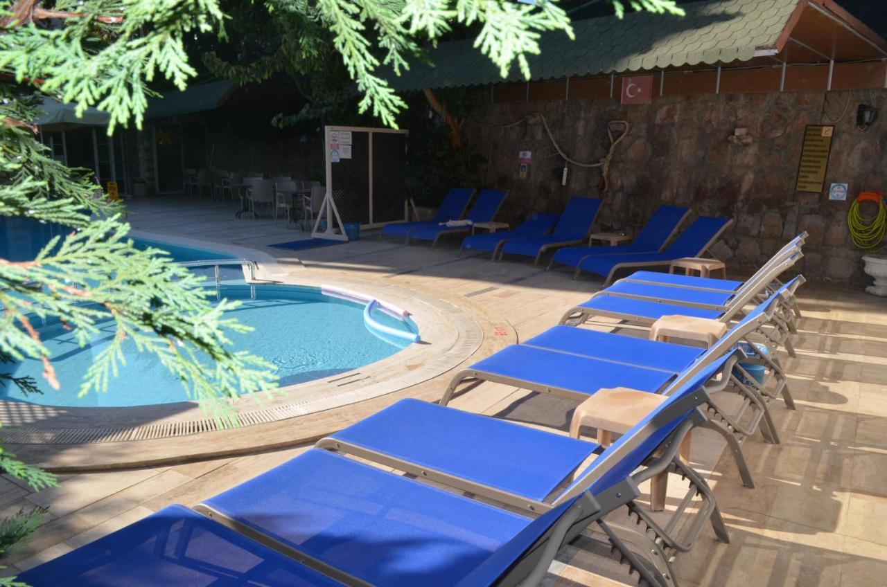 Megas Hotel Ayvalı Εξωτερικό φωτογραφία