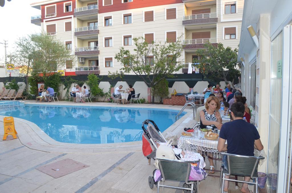 Megas Hotel Ayvalı Εξωτερικό φωτογραφία