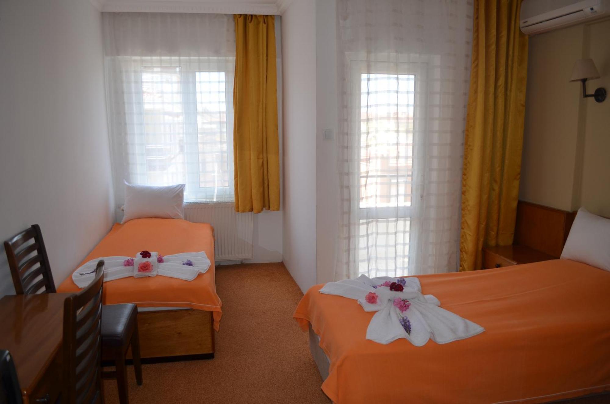 Megas Hotel Ayvalı Δωμάτιο φωτογραφία