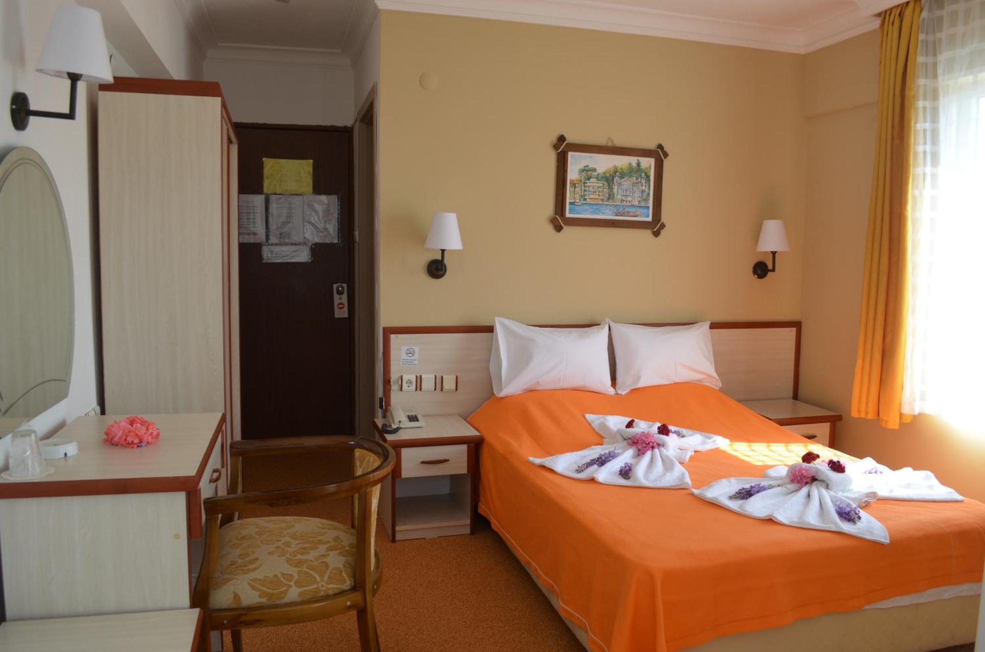 Megas Hotel Ayvalı Εξωτερικό φωτογραφία