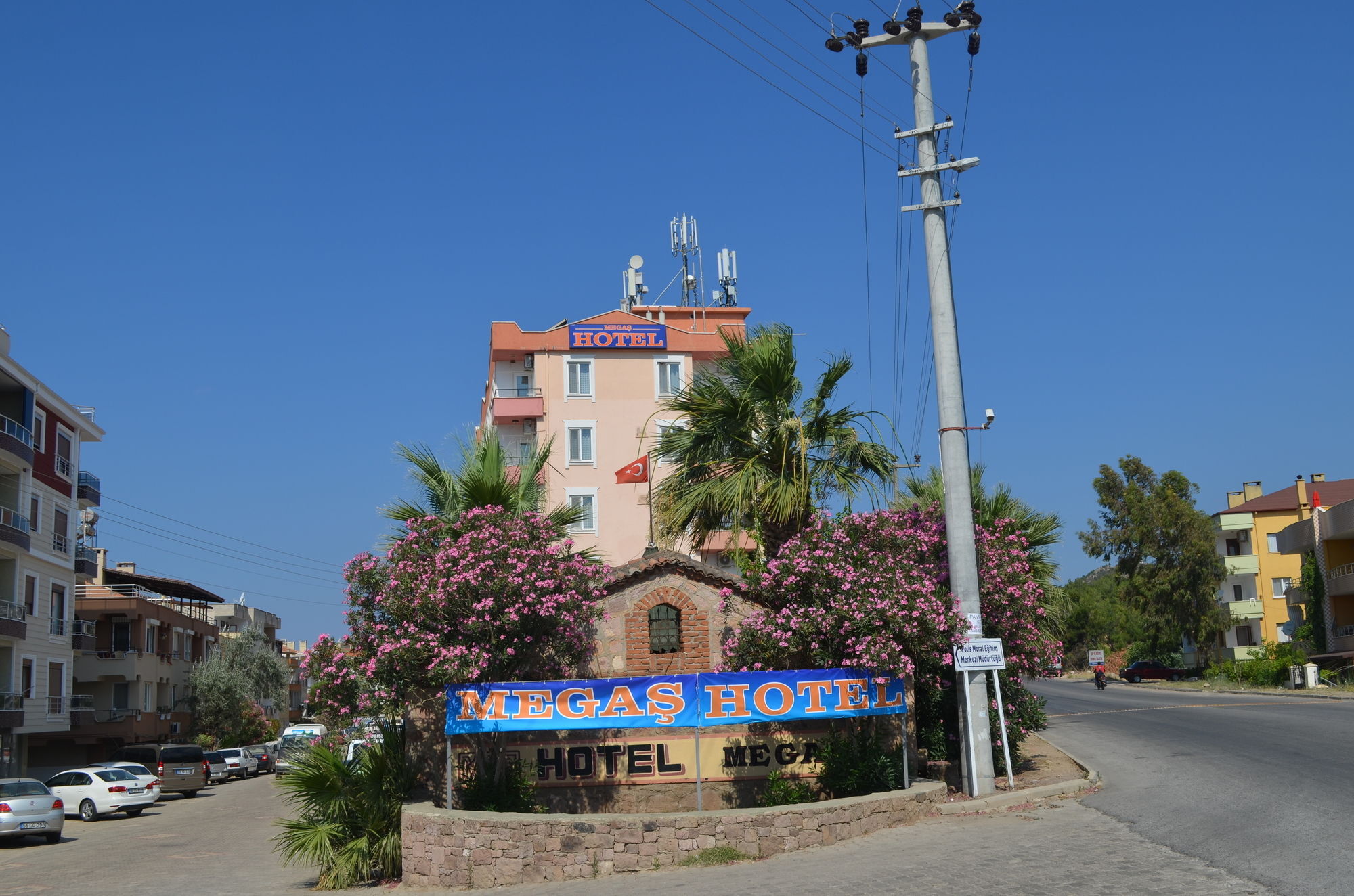 Megas Hotel Ayvalı Εξωτερικό φωτογραφία