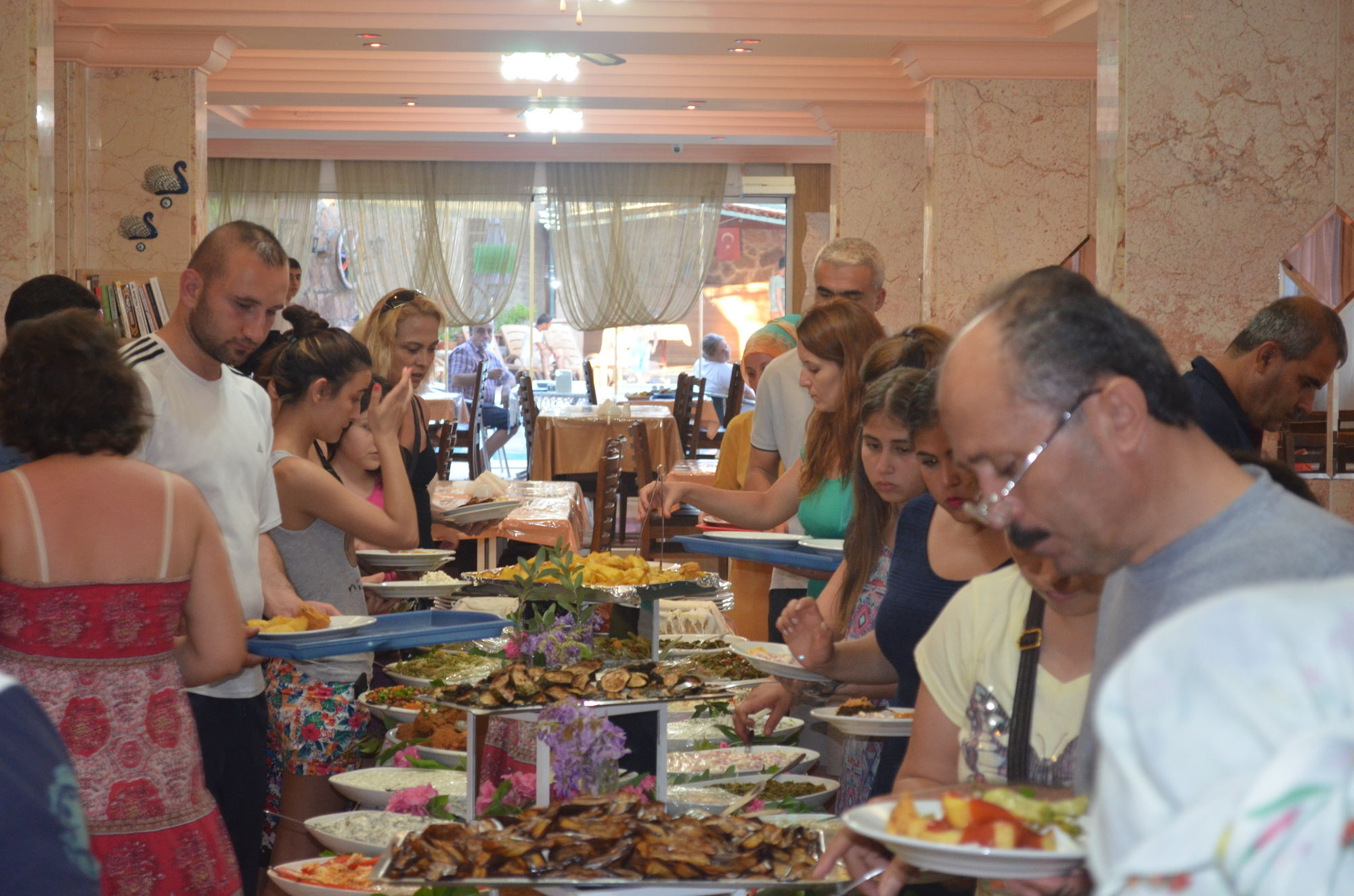 Megas Hotel Ayvalı Εξωτερικό φωτογραφία