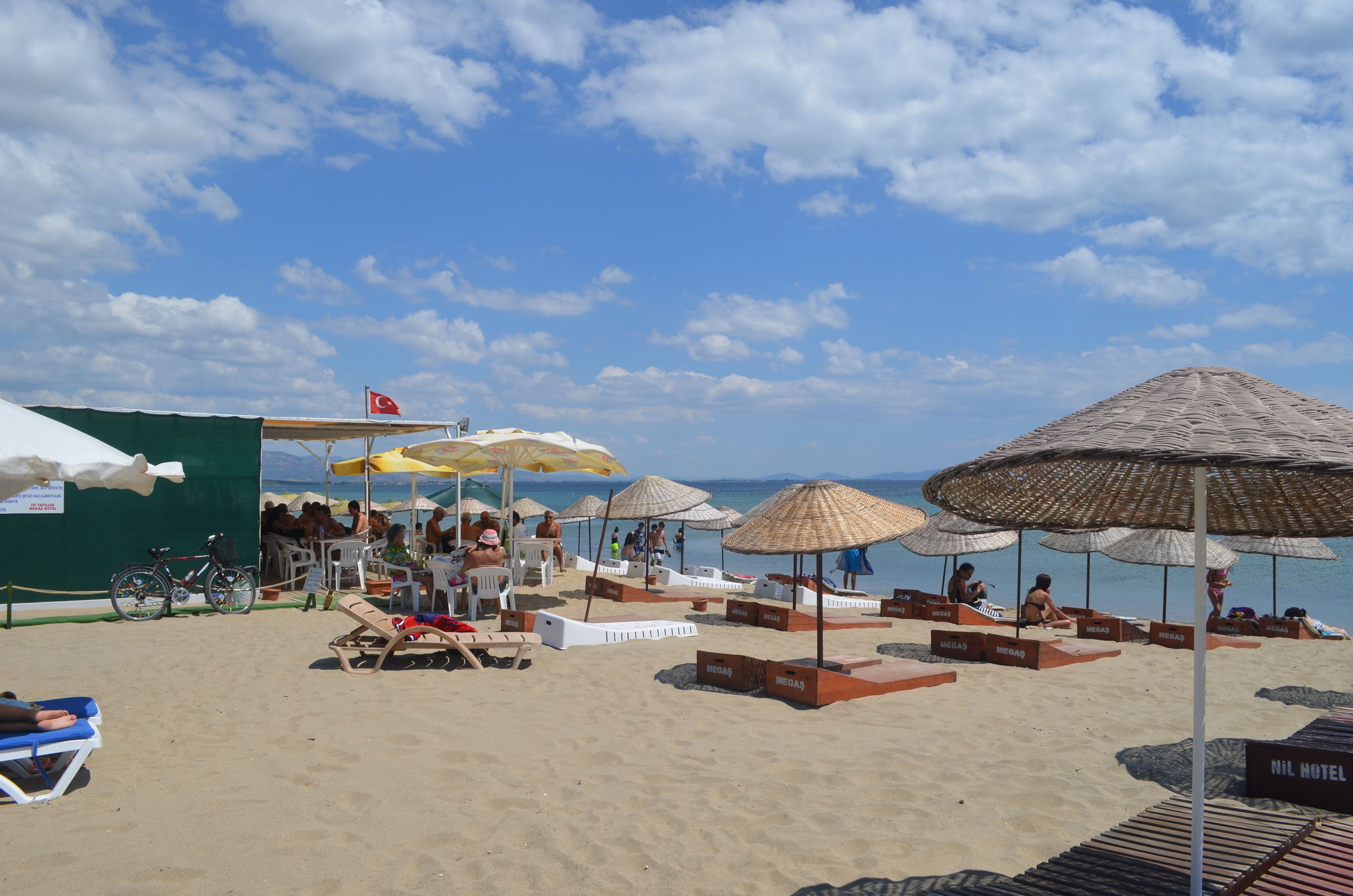 Megas Hotel Ayvalı Εξωτερικό φωτογραφία
